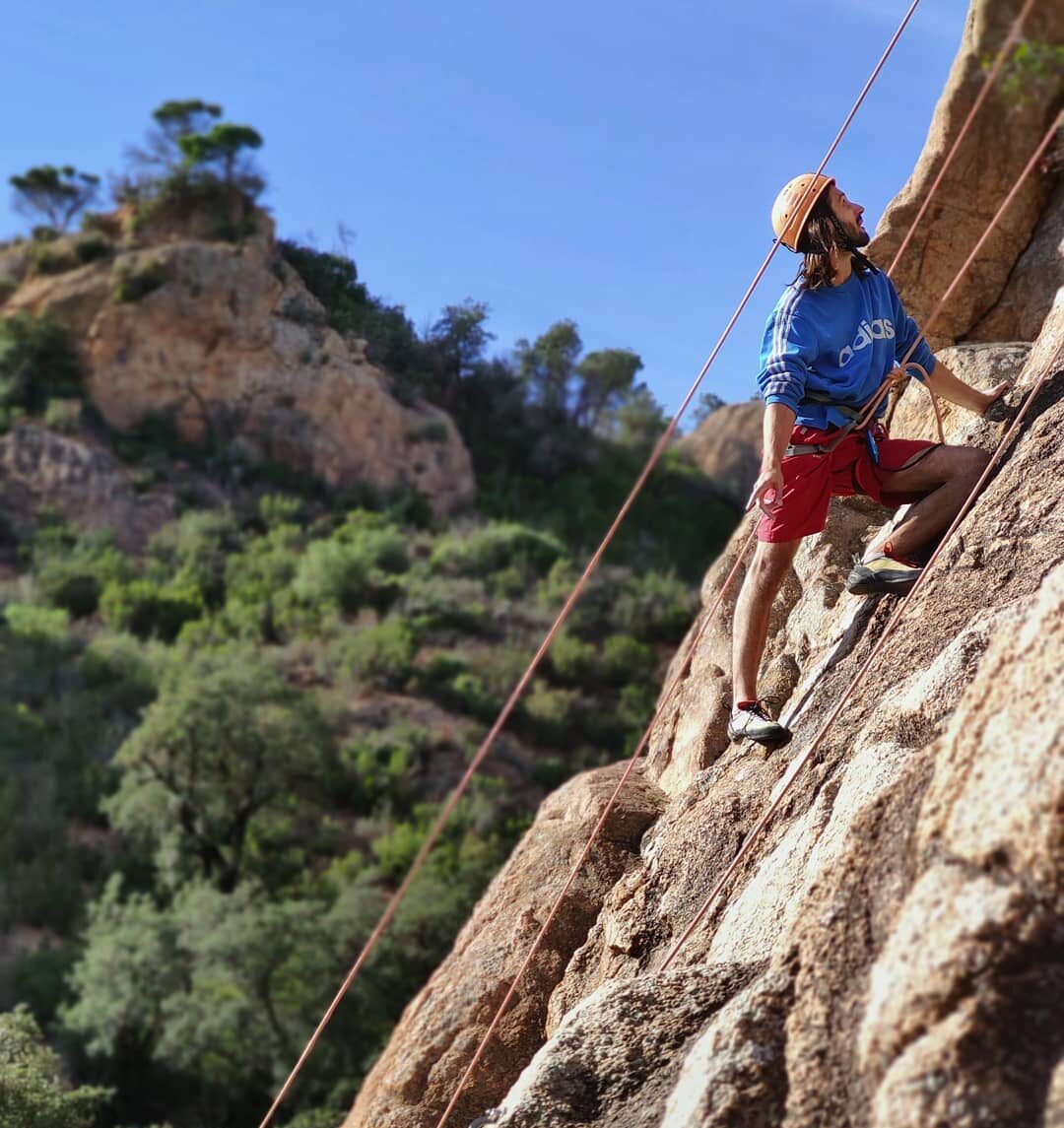 Curs d'escalada a roca nivell intermedi
