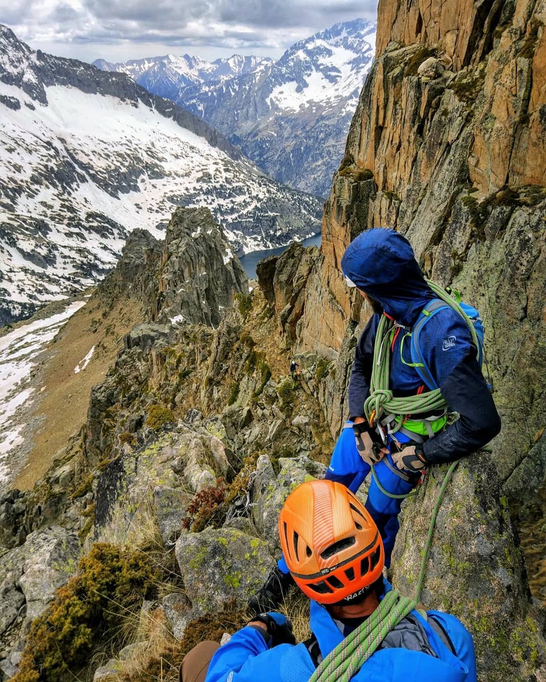 Aigüestortes Guiatge d'escalada via llarga als Pirineus